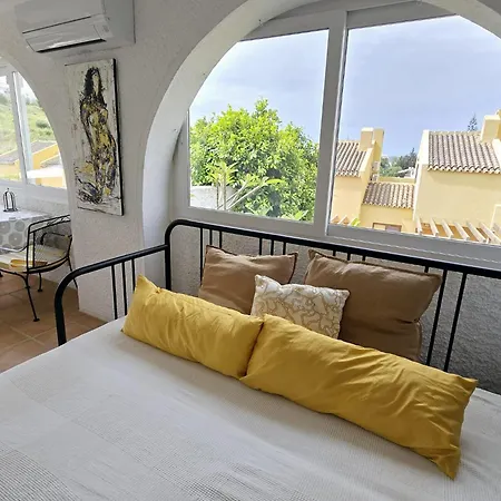 Beautiful Private With Heated Pool